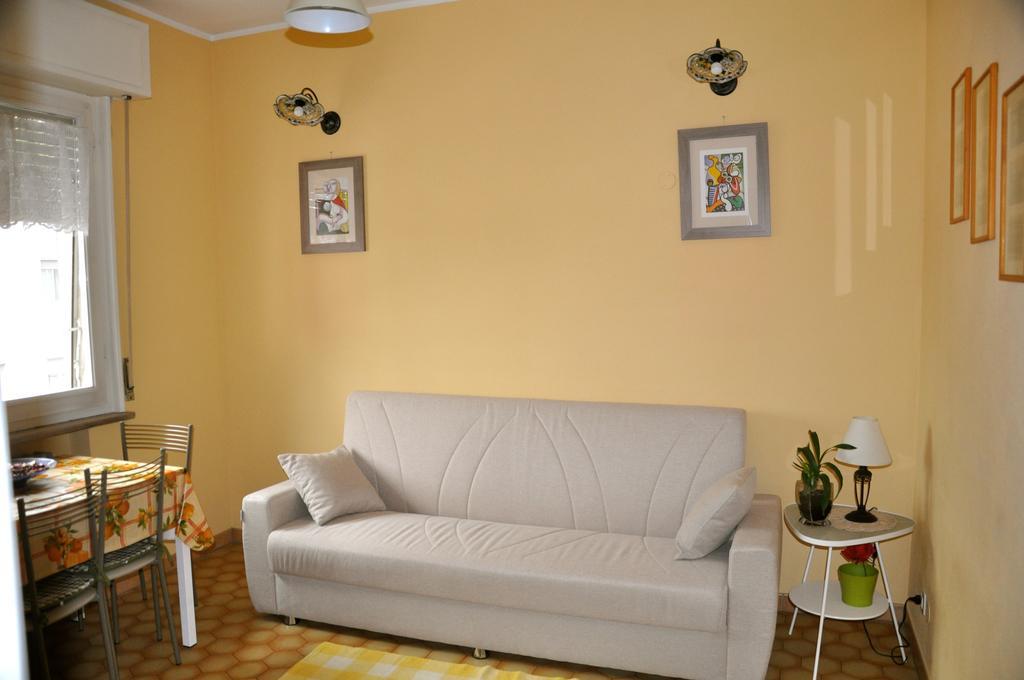 Apartment Montebello Parma Luaran gambar